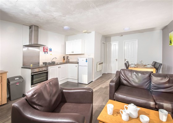 2 Bed Gold Chalet Pet