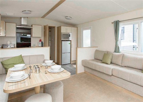 6 Berth Comfort Caravan Pet