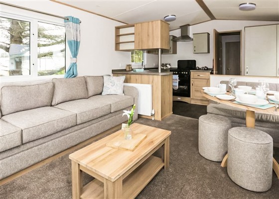 6 Berth Luxury Lakeside Caravan Priv Peg