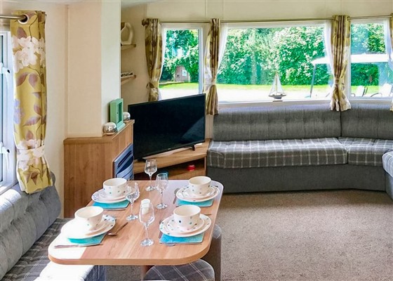 6 Berth Superior Caravan Pet