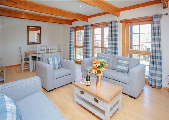6 Person Scandinavian Assisted Living