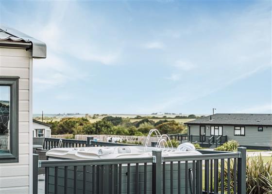 8 Berth Luxury Lodge 4 Bed With Hot Tub (Pet)
