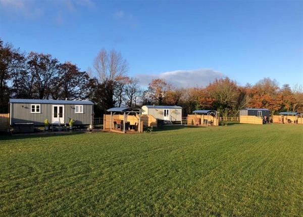 The Farmhouse Hut at Berry Hall Farm Retreat in Norwich, Pennygate
