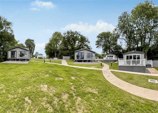 Diamond 2 Bed Caravan Dogs Allowed (Hot Tub) in 