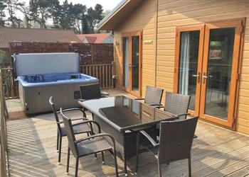 Sundown Spa at Raywell Hall Country Lodges in Cottingham, Yorkshire
