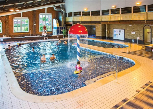 Silver 2 Bedroom Holiday Home Accessible at Skirlington in 