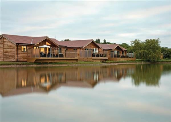Willow Lakes Lodges, Grimsby