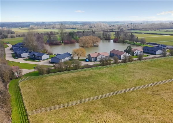 Pheasant Lodge at Willow Lakes Lodges in 