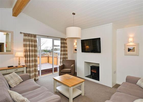 Axbridge Lodge Premier
