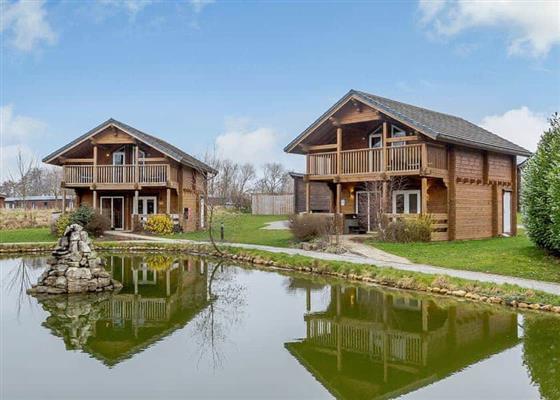 Birch Executive Waterside Lodge (Pet)