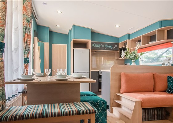 Burst of Blue 8 Berth