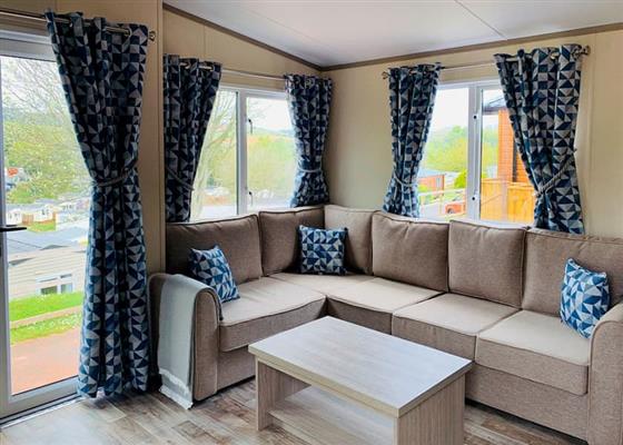 Country Holiday Home Two VIP Platinum