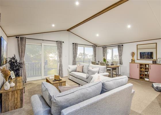 Deluxe PLUS Lodge VIP 2