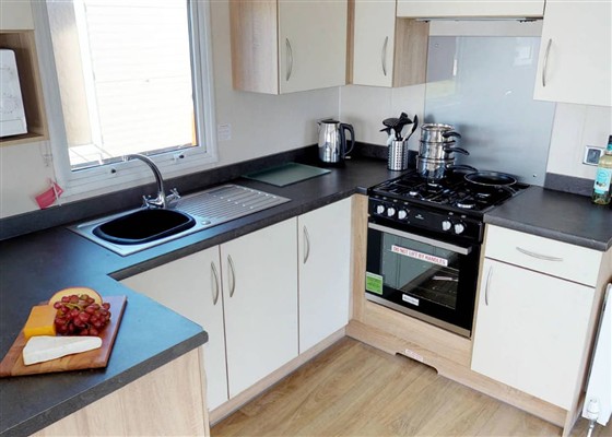 Gold 2 Caravan (Pet Friendly)