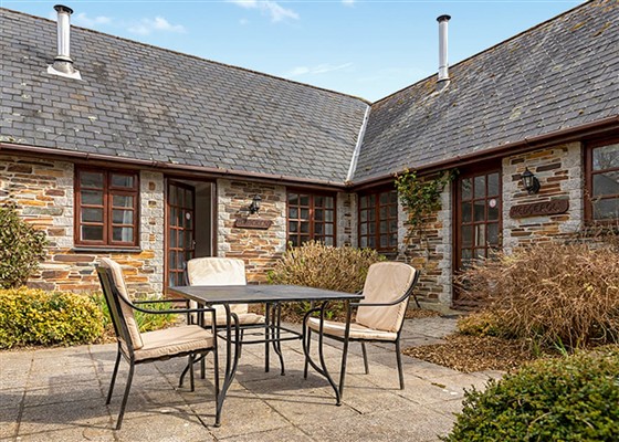Gold 2 Cottage (pet friendly)