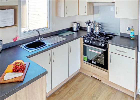 Gold Plus 2 Caravan (Adapted)(Pet Friendly)