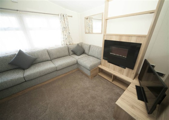 Gold Plus 3 Caravan with Decking (Pet)