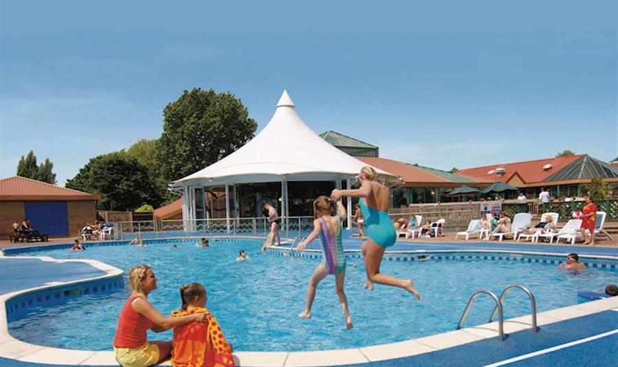 Hopton Holiday Village - Great Yarmouth, Hopton-on-Sea | Self catering ...