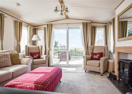 Indulgent 4 Berth Caravan With Hot Tub