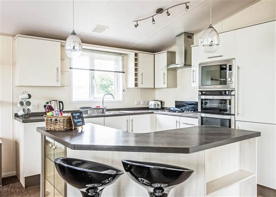 Indulgent 6 Lodge 3 Bed
