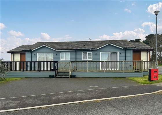 Luxury 2 bed 4 berth