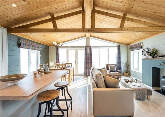 Luxury Lodge 8 Hot Tub