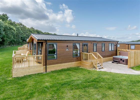 Oak Lodge Spa Waterside (Pet)