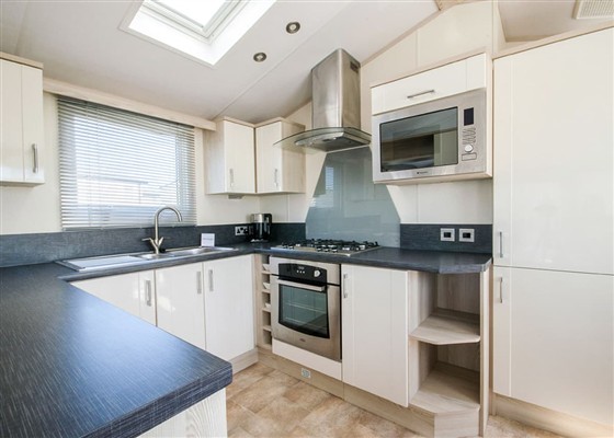 Platinum 2 Pet Friendly Caravan with Decking