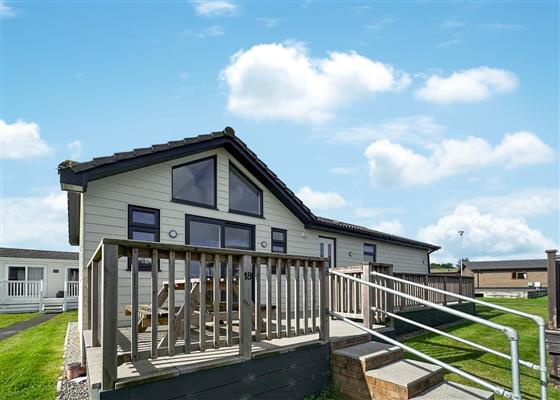 Platinum 3 Bed Hot Tub - Constantine