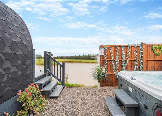 Pool View Pod 2