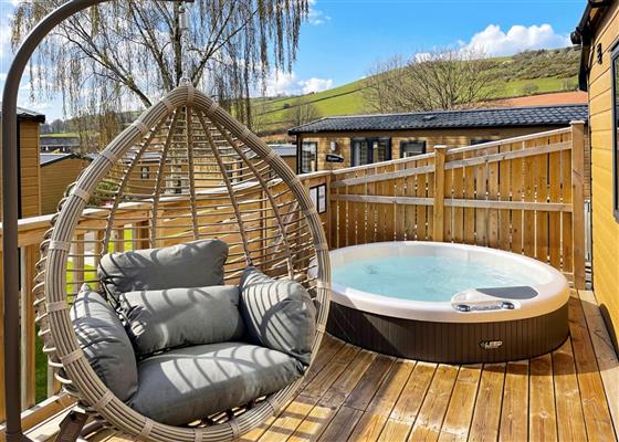 Signature 4 VIP Plus Hot Tub