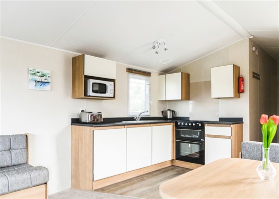Silver Plus 3 Caravan