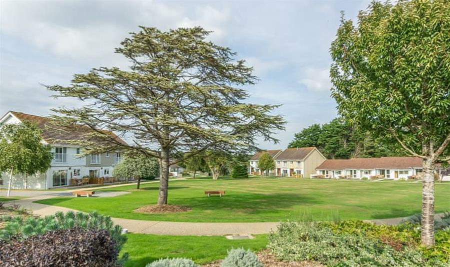 West Bay Cottages Yarmouth, Freshwater Self catering holidays and